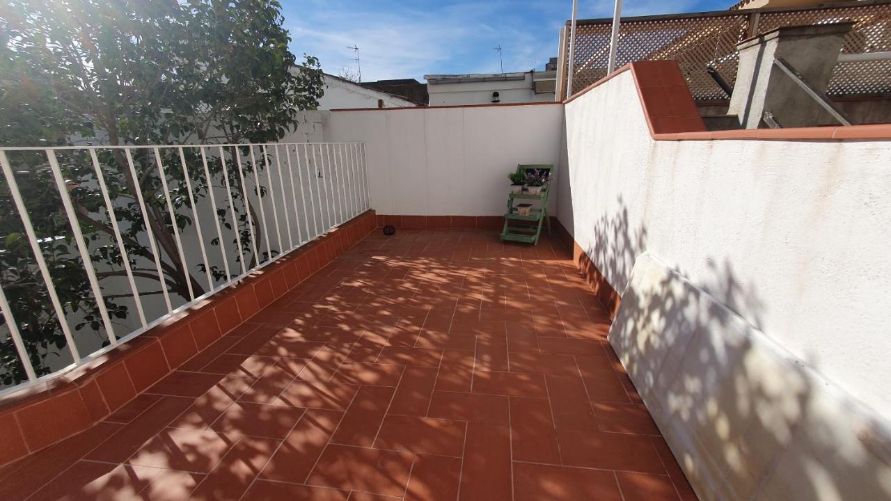 Apartamento Nuevo En Terrassa Centro Apartment Exterior photo